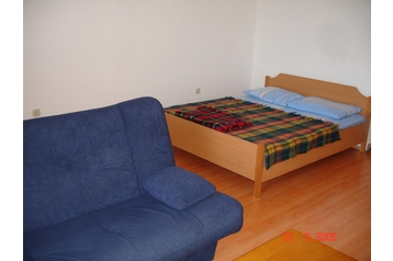 Croaţia Privát Pula, Exteriorul